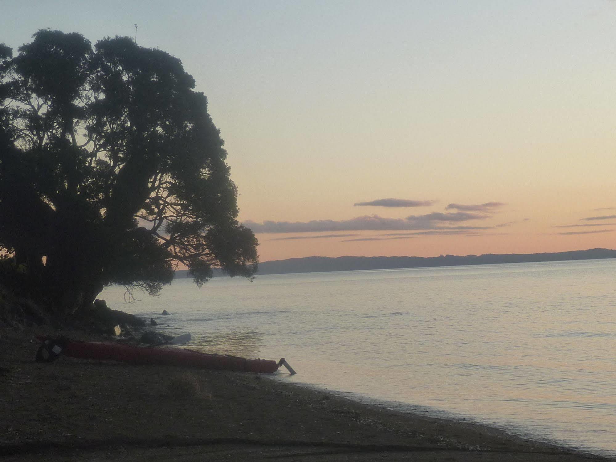 Pohutukawa Coast Bnb Te Puru Экстерьер фото